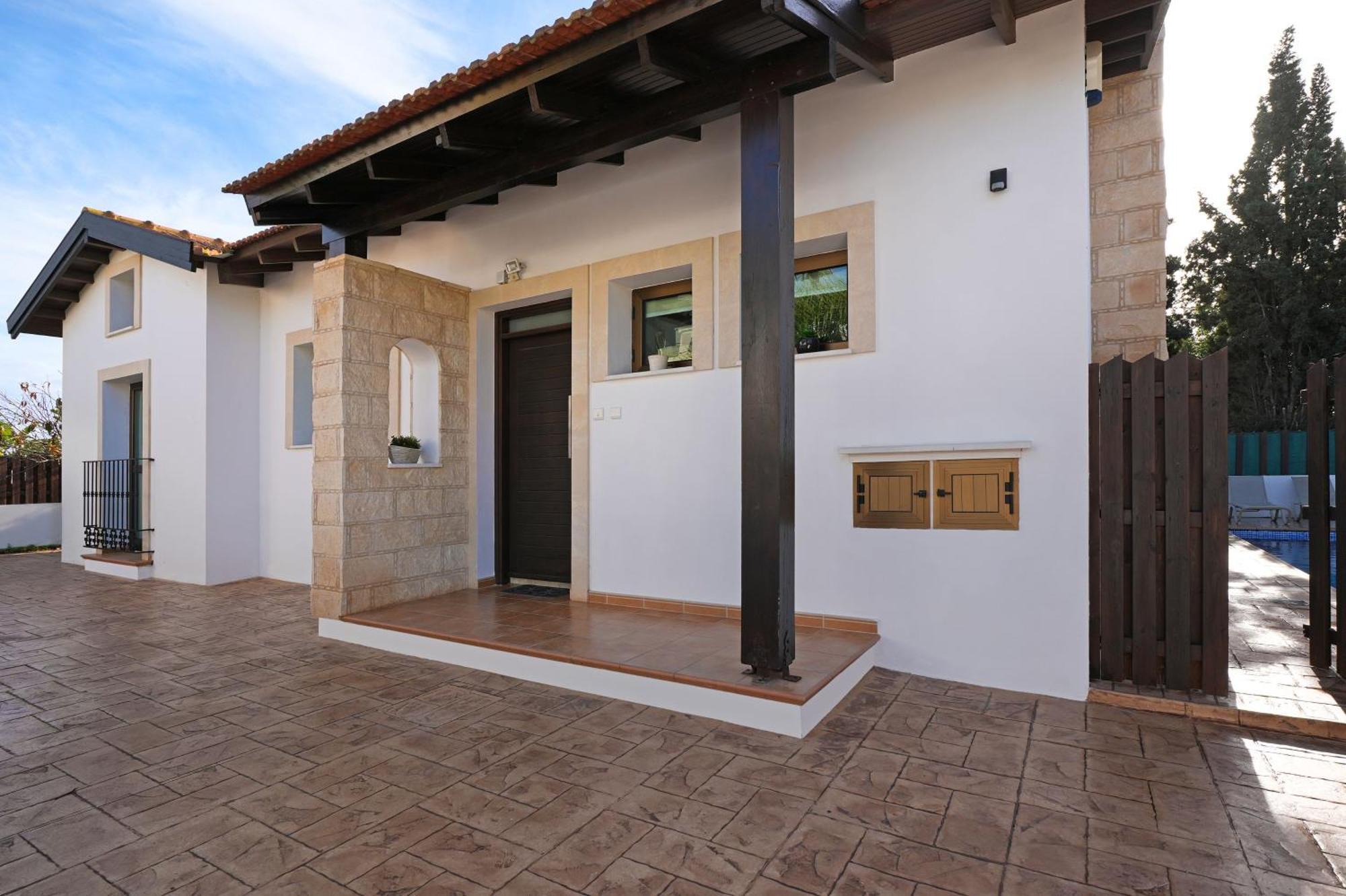 Anthia - 2bed With Large Pool Dom wakacyjny