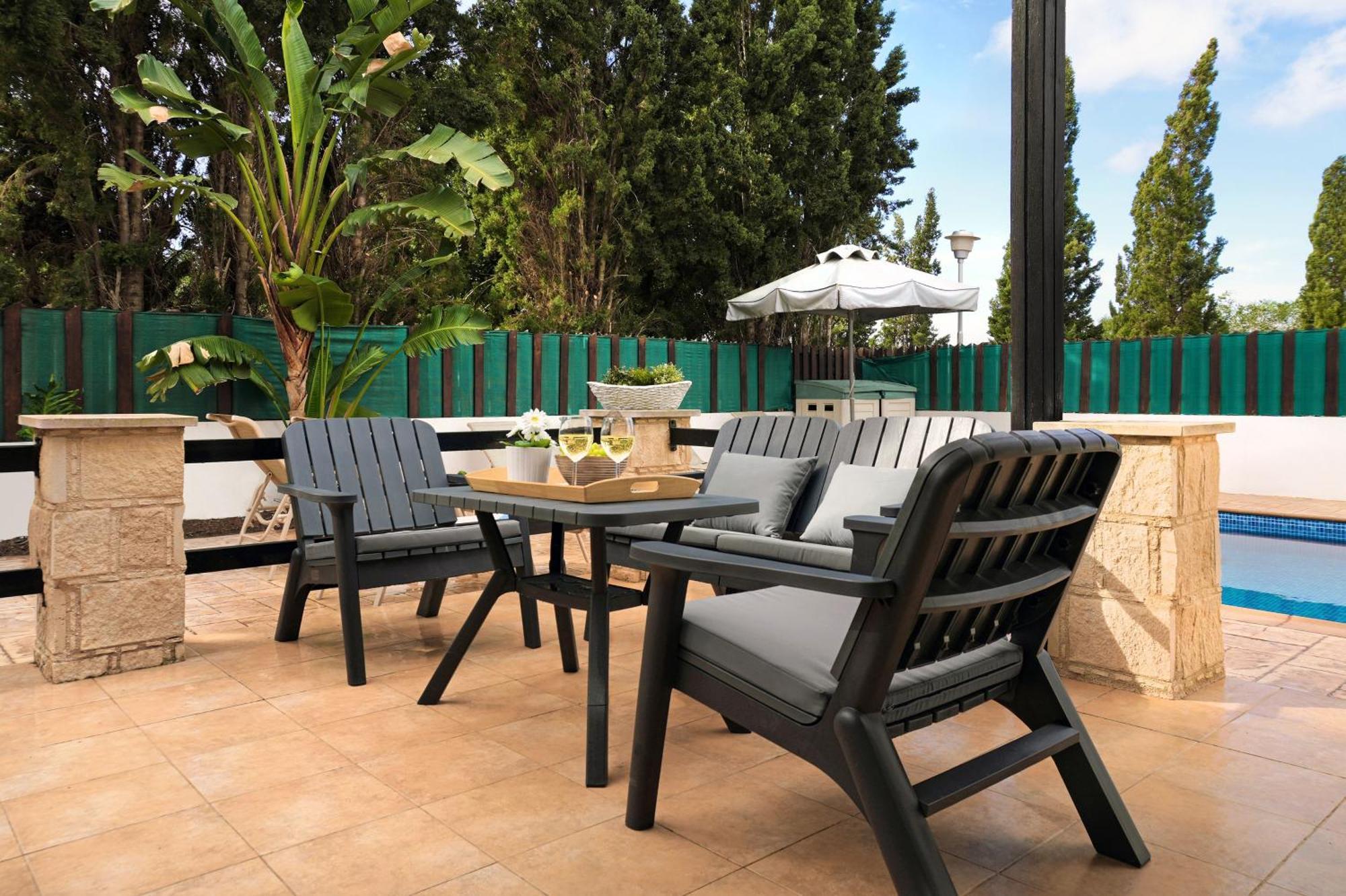 Anthia - 2bed With Large Pool