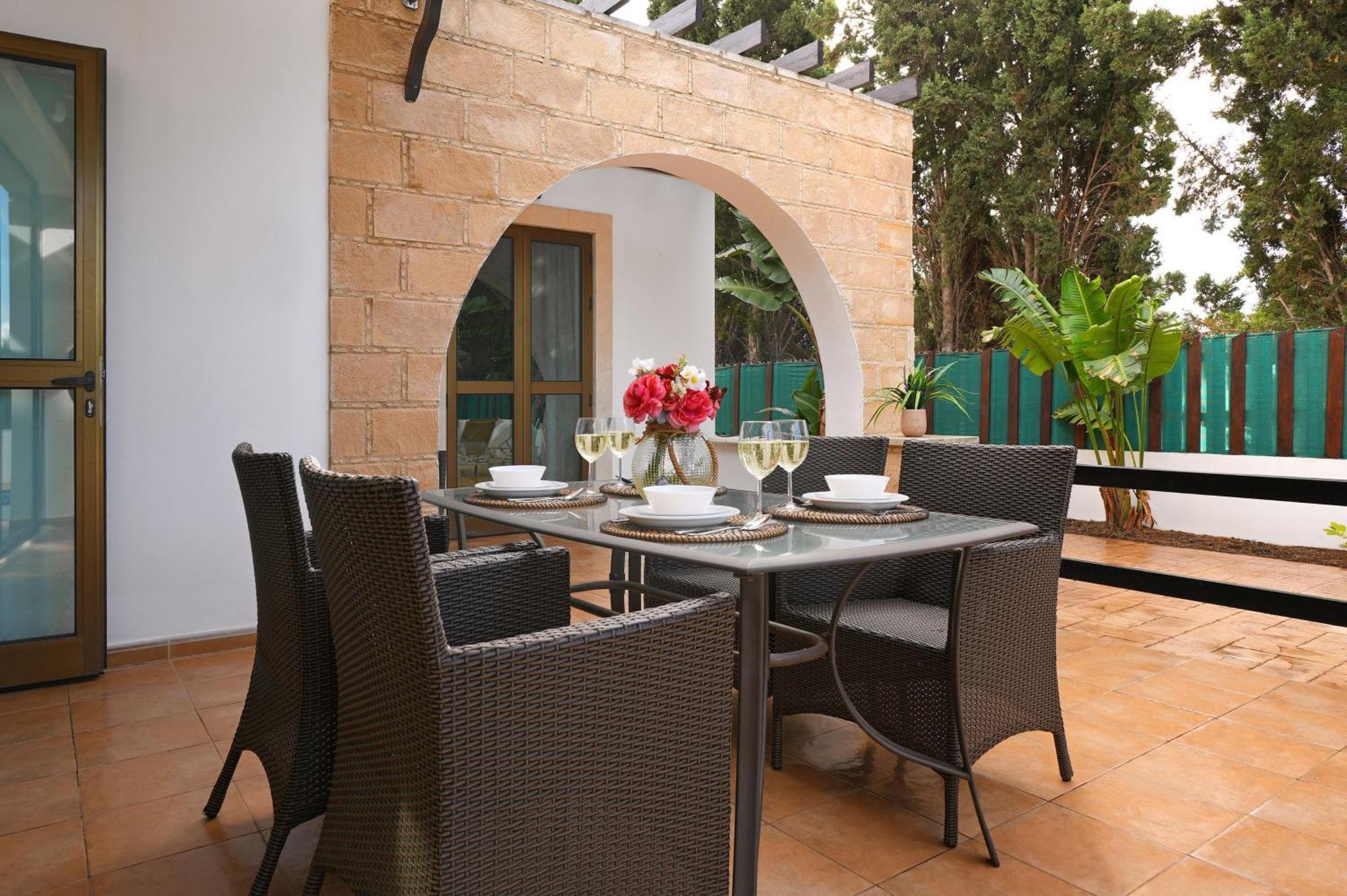 Dom wakacyjny Anthia - 2bed With Large Pool Ajia Napa