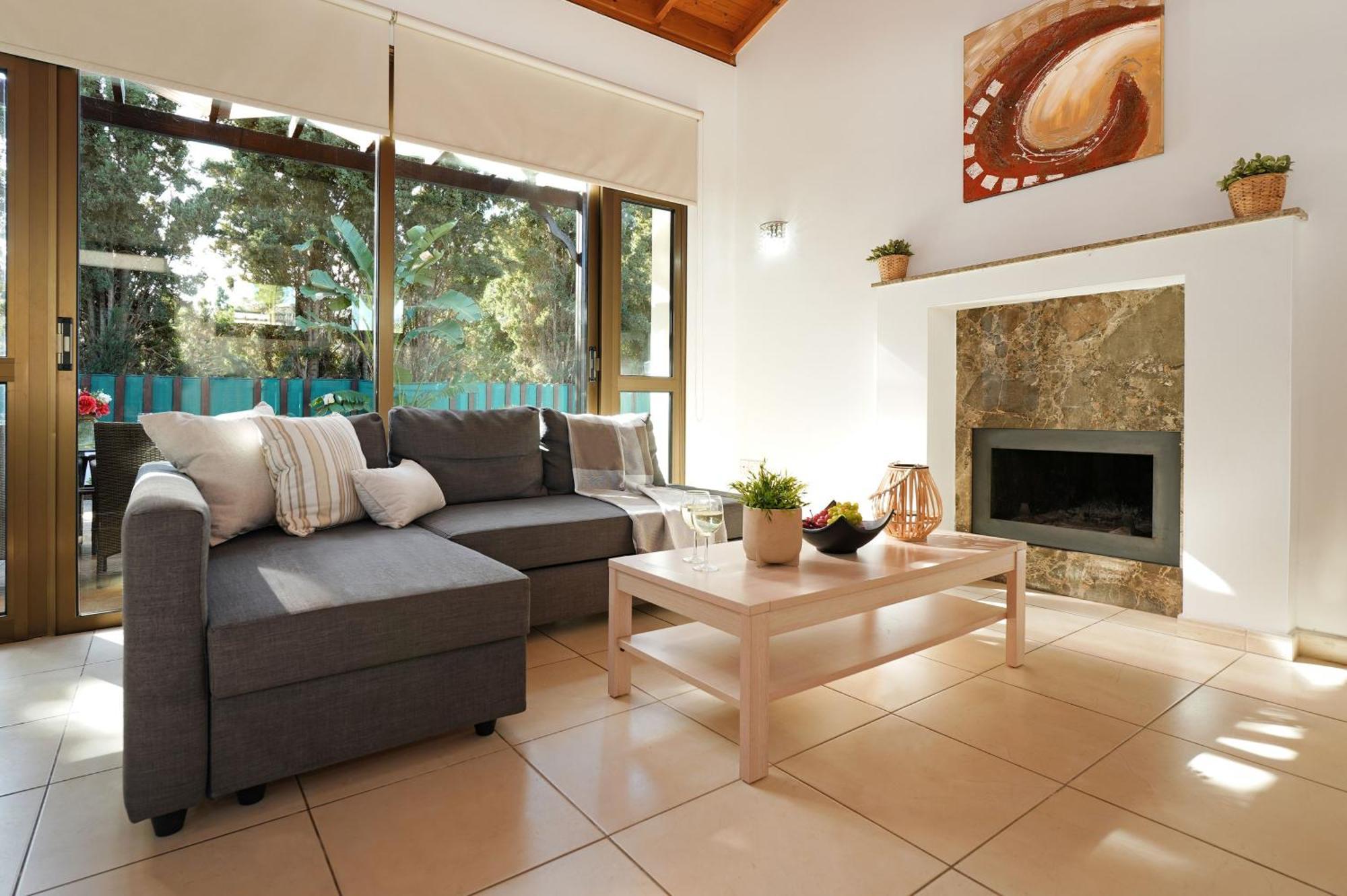 Anthia - 2bed With Large Pool Dom wakacyjny *
