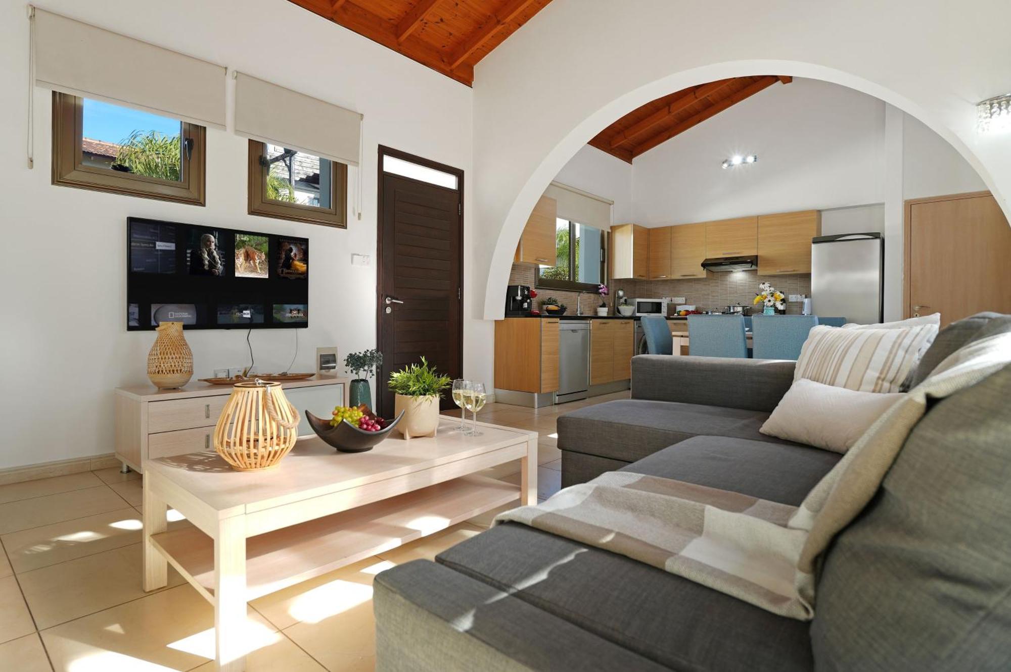 Anthia - 2bed With Large Pool Айя-Напа
